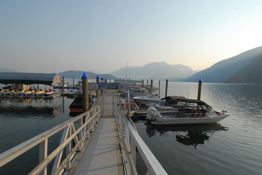 Harrison Hot Springs Resort & Spa Exterior photo